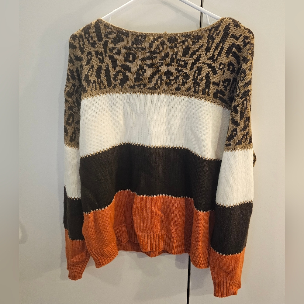 She & Sho Chic Leopard Print Color Block Sweater - Picture 2 of 4